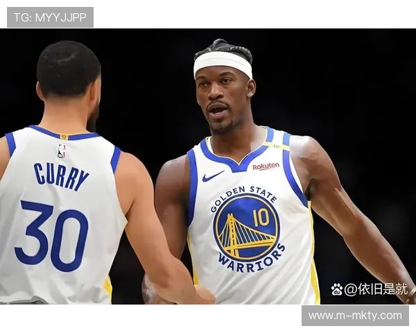 勇士主场赛前播放库里复出致敬视频,球迷欢呼雷动 勇士主场赛前播放库里复出致敬视频,球迷欢呼雷动